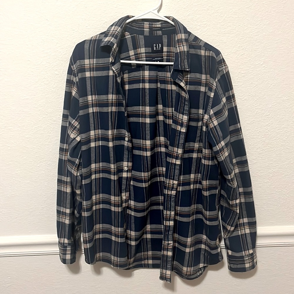 Gap tan/blue flannel (Men’s medium)